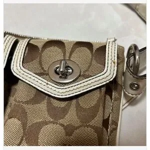 Coach Turnlock Brown and Cream Belt Bag Coach 11574 Beige Brown Turnlock Shoulder Bag – Rediscover  main image 4